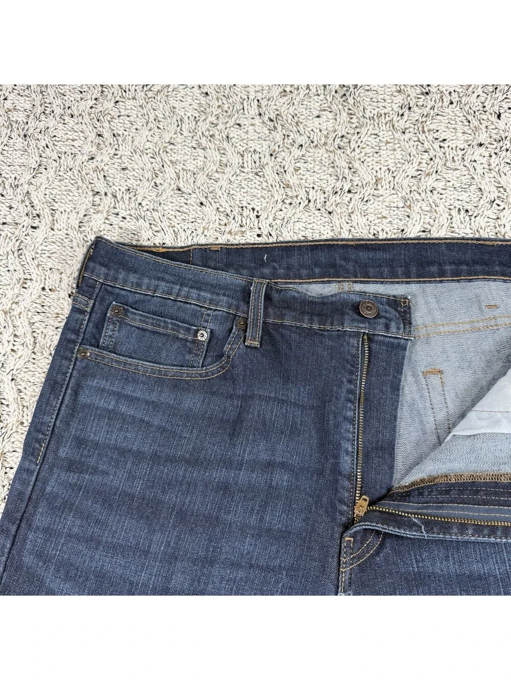 Levi’s 511 Slim Fit Zipped Men's W38/L32 Blue Jeans Whiskers Mid Rise